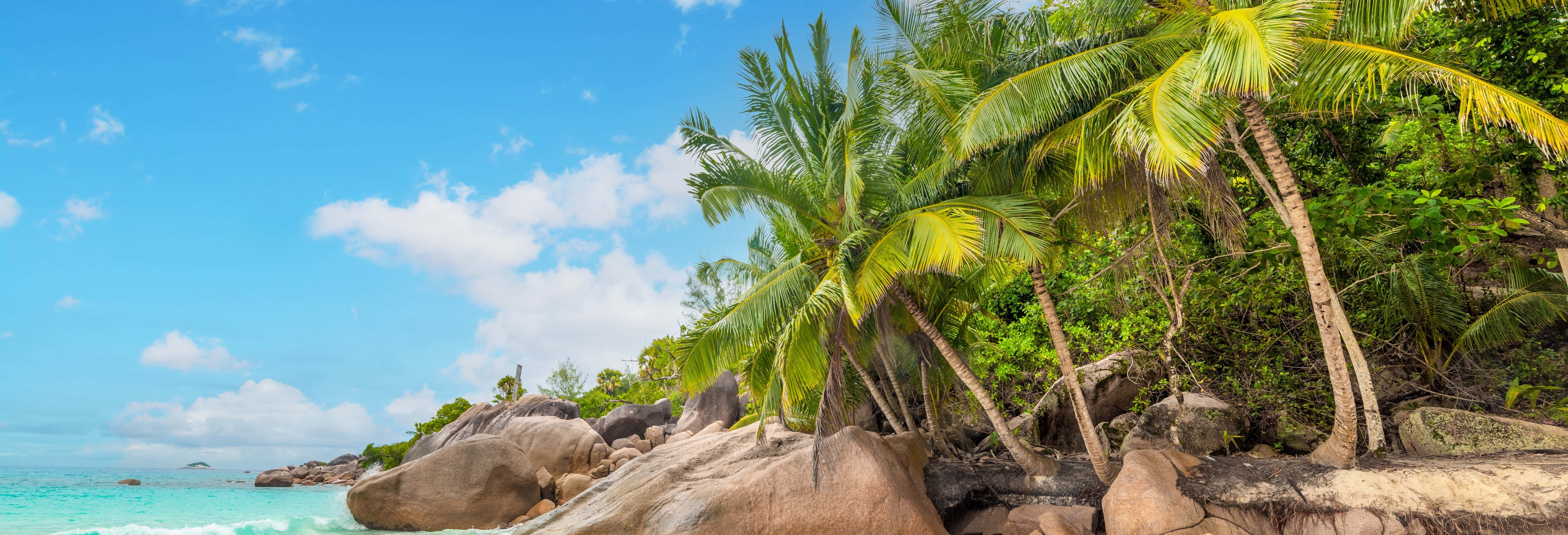 Excursión a Praslin y La Digue