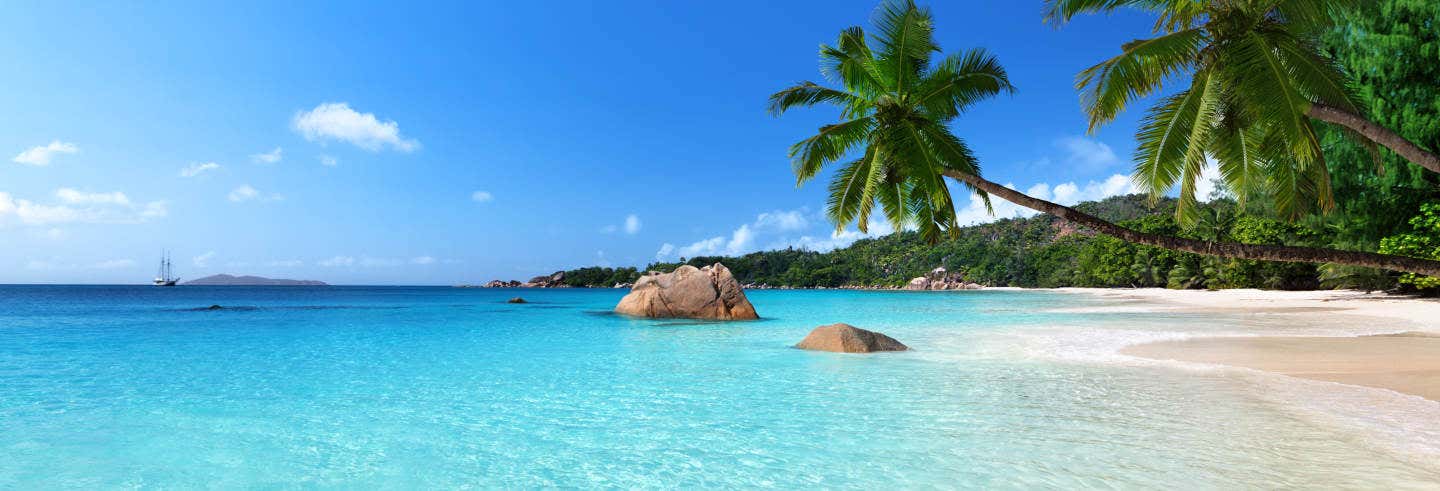 Excursión a Anse Lazio y Valle de Mai
