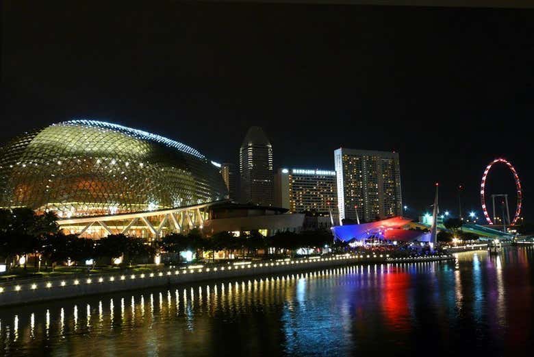 Teatro Esplanade y Noria Singapore Flyer Teatro Esplanade y Noria Singapore Flyer