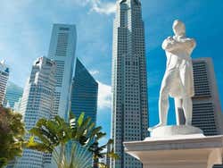 Estatua de Sir Raffles