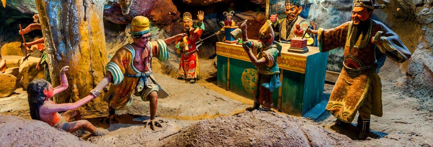 Tour noturno por Haw Par Villa