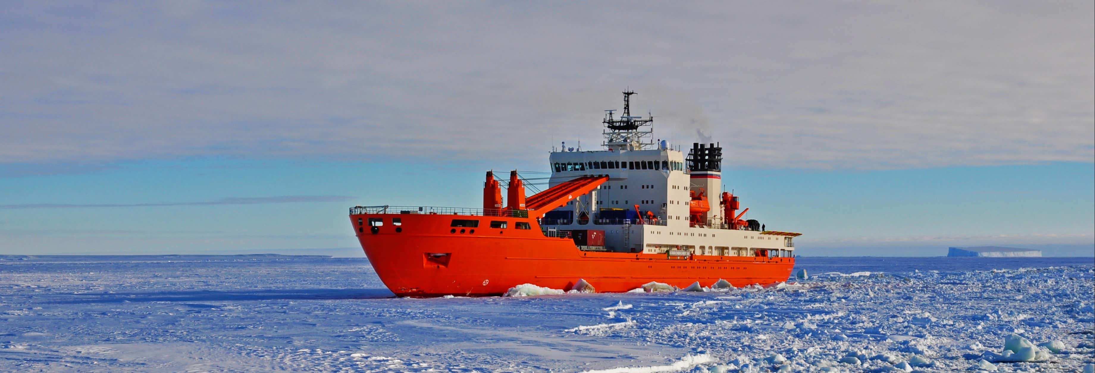 Balade en brise-glace + Flottaison dans la mer de Botnie