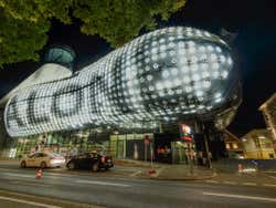 Museo Kunsthaus de noche