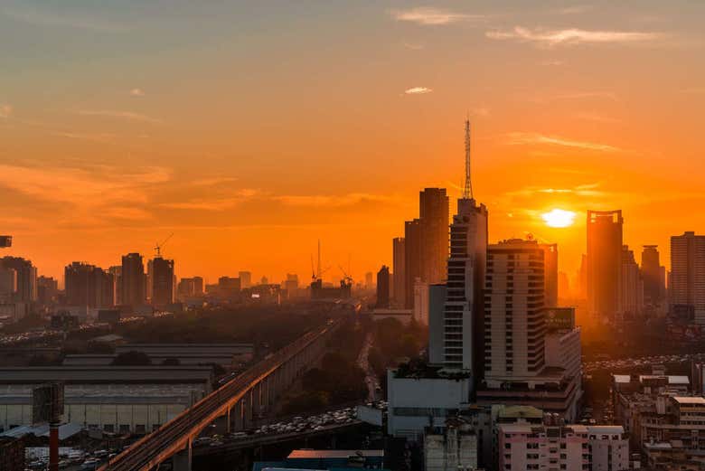 La torre Baiyoke al atardecer