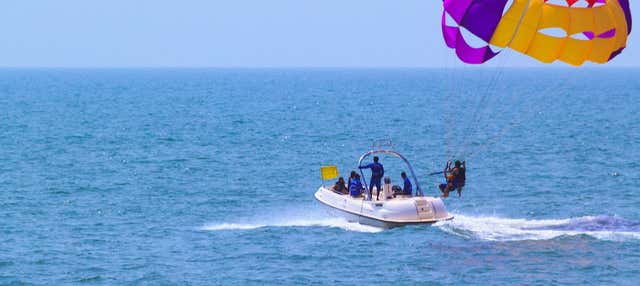 Aventura aquática na Baía de Pattaya