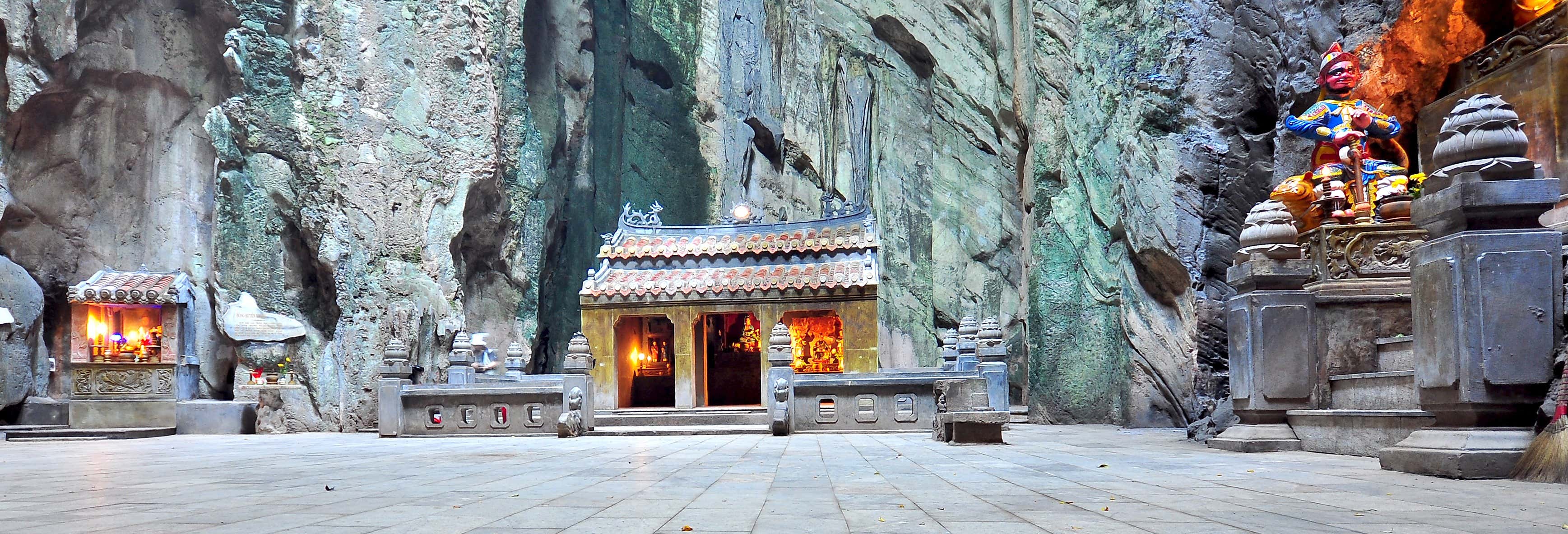 Marble Mountains Tour